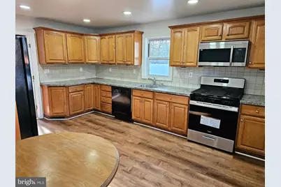 332 E Linden Avenue, Lindenwold, NJ 08021 - Photo 2