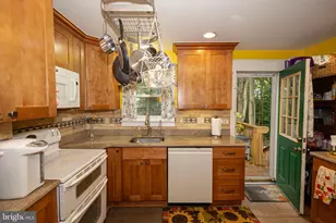 4 W Homestead Ave, Collingswood, NJ 08108 - Photo 8