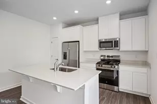 110 Old School House Rd, Sicklerville, NJ 08081 - Photo 10