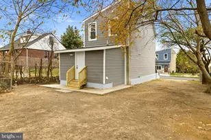 908 N 24th St, Camden, NJ 08105 - Photo 2