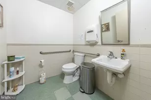 40 W Kings Hwy, Mount Ephraim, NJ 08059 - Photo 18