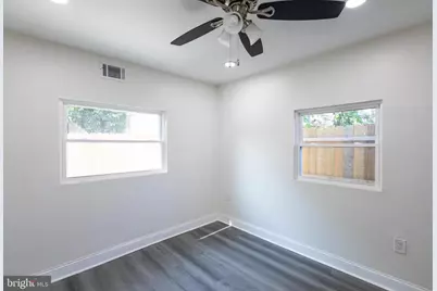 746 Pine Street, Camden, NJ 08103 - Photo 2