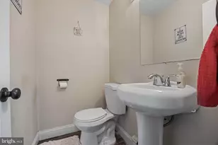 26 E Phoenix Ave, Lawnside, NJ 08045 - Photo 16