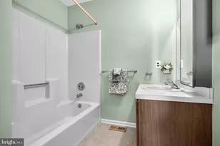 40 Blue Jay Dr, Clementon, NJ 08021 - Photo 16