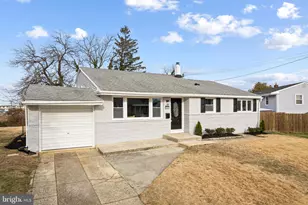 205 Cardinal Dr, Bellmawr, NJ 08031 - Photo 2