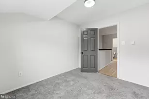 548 W Loch Lomond Dr, Sicklerville, NJ 08081 - Photo 8