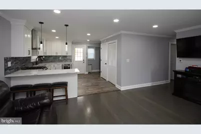 300 Cressmont Avenue, Gloucester Township, NJ 08012 - Photo 10