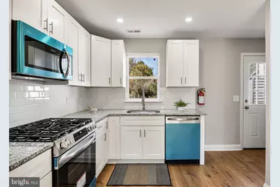 104 W Park Avenue, Lindenwold, NJ 08021 - Photo 12