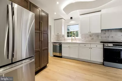 215 N Vineyard Boulevard, Collingswood, NJ 08108 - Photo 6