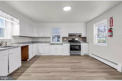 112 Petitt Avenue, Cherry Hill, NJ 08002 - Photo 8