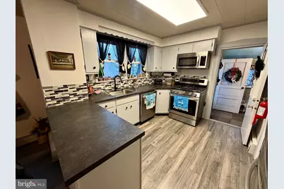 304 E Linden Avenue, Lindenwold, NJ 08021 - Photo 2