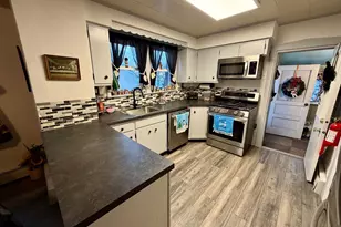 304 E Linden Ave, Lindenwold, NJ 08021 - Photo 2