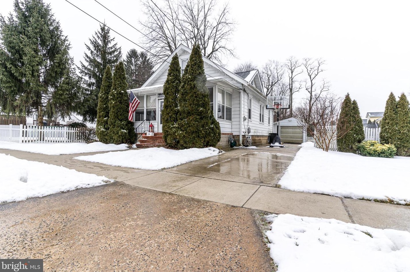 314 Walnut Ave, Magnolia, NJ 08049-1173