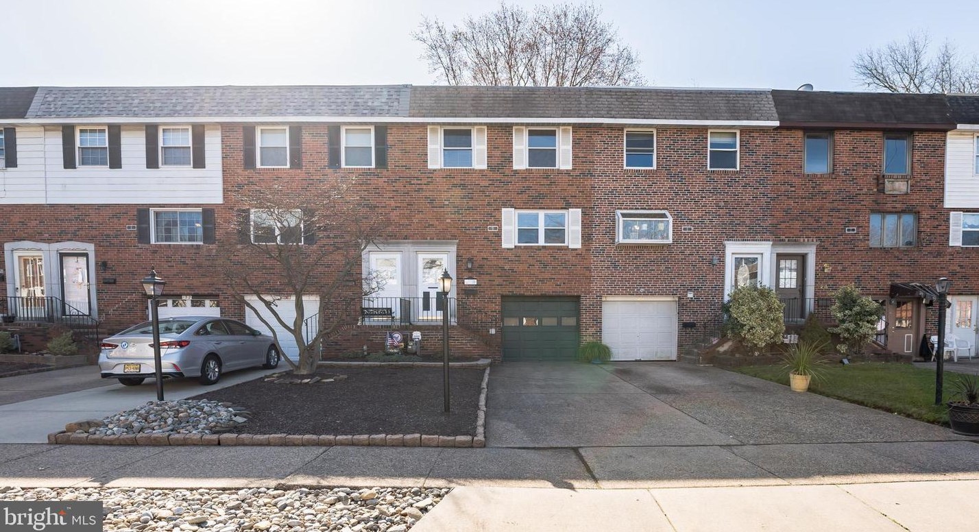 128 Suburban Terrace, Stratford, NJ 08084