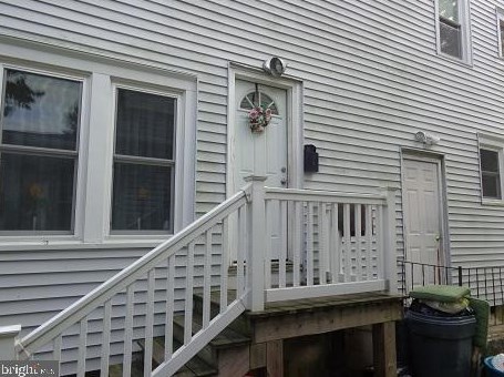 15 Stratford Ave, Camden, NJ 08108
