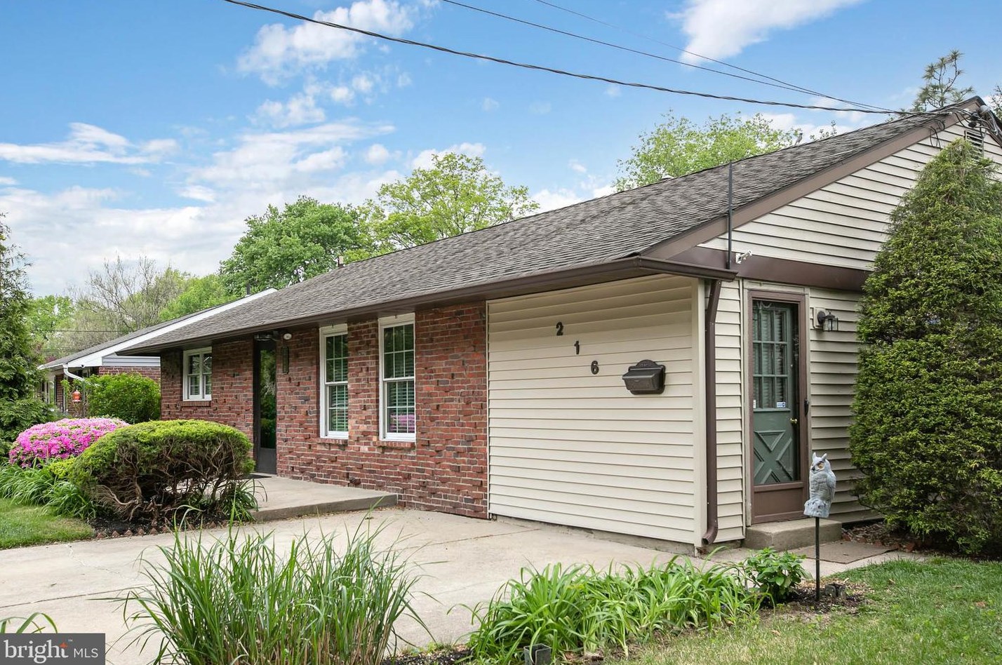 216 Memorial Ave, Tavistock, NJ 08033