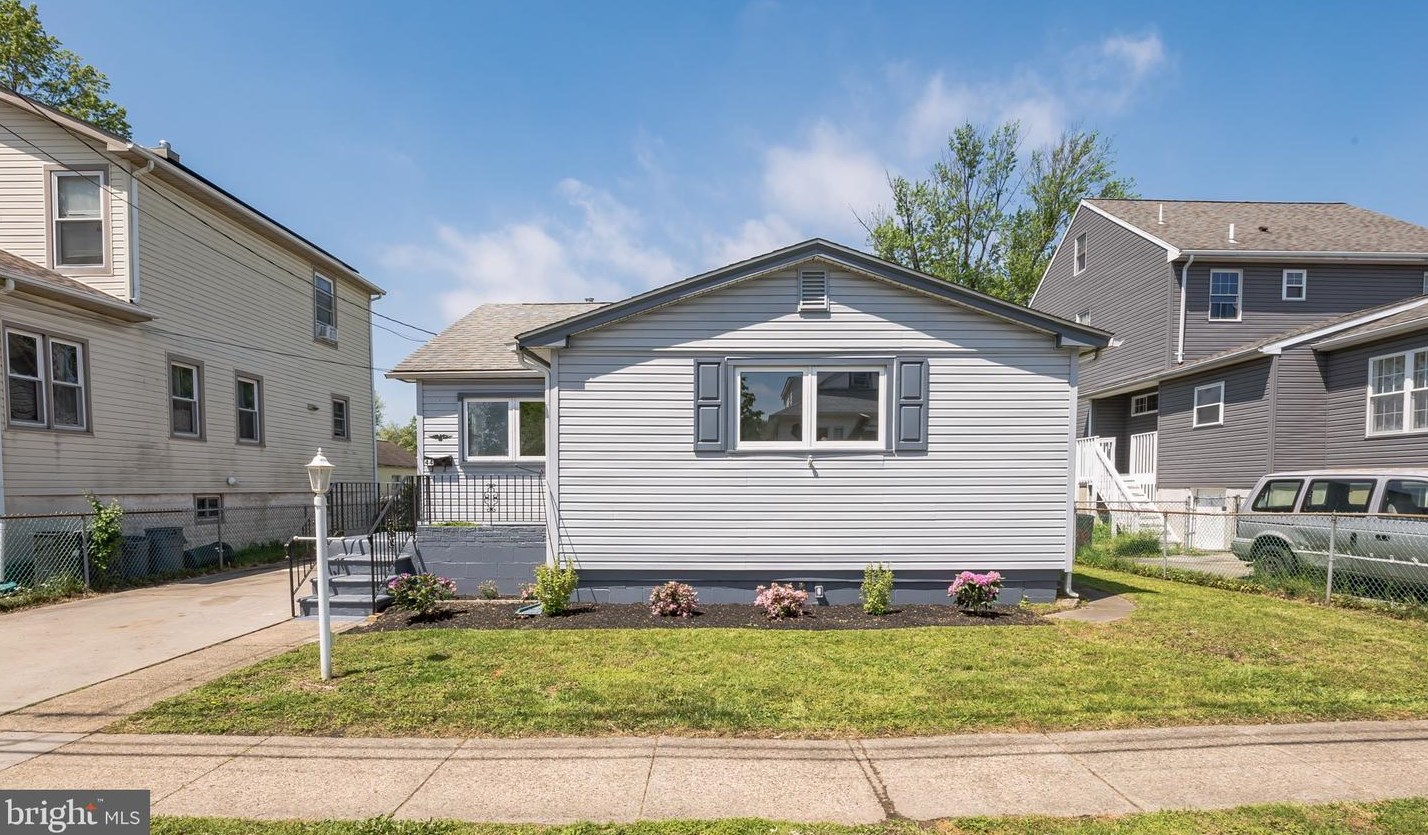 44 Princeton Ave, Gloucester, NJ 08030