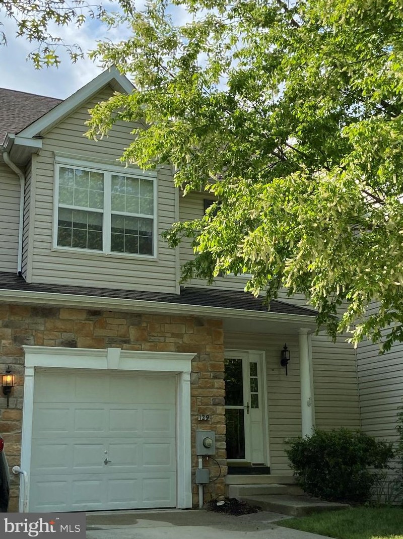 129 Hidden Dr, Blenheim, NJ 08012