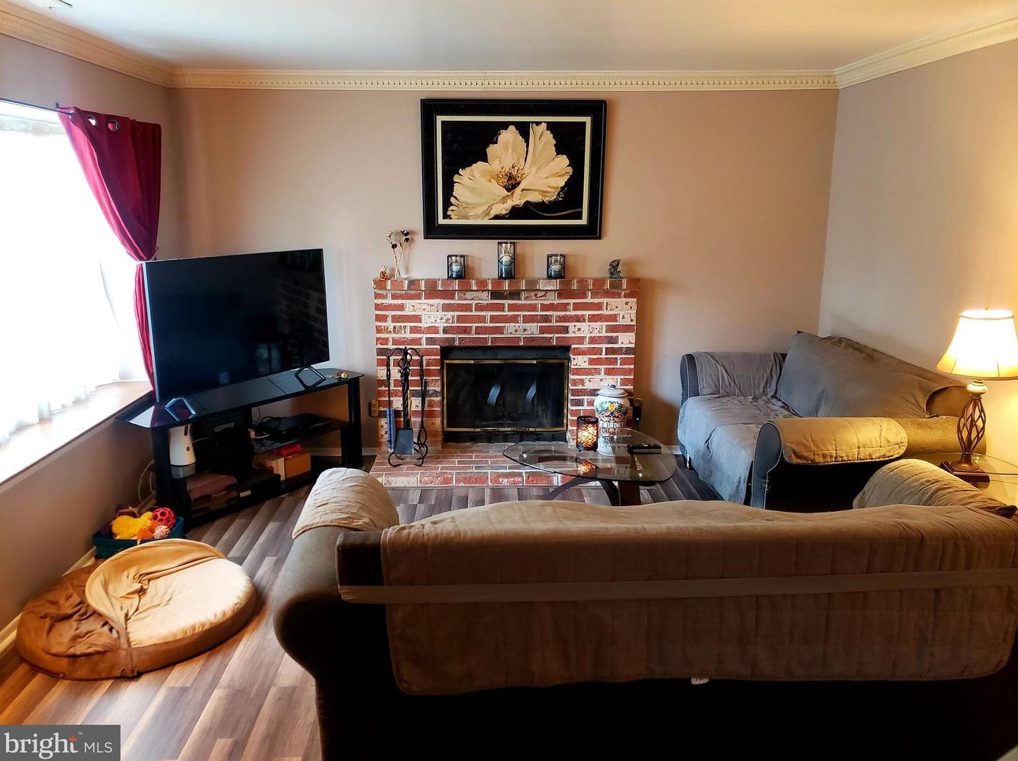 31 Woodvale Dr, Waterford Township, NJ 08004-2920