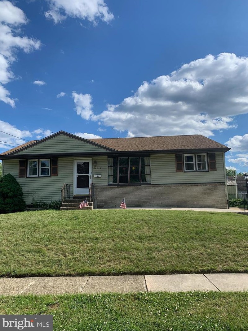 620 W 3rd Ave, Runnemede, NJ 08078