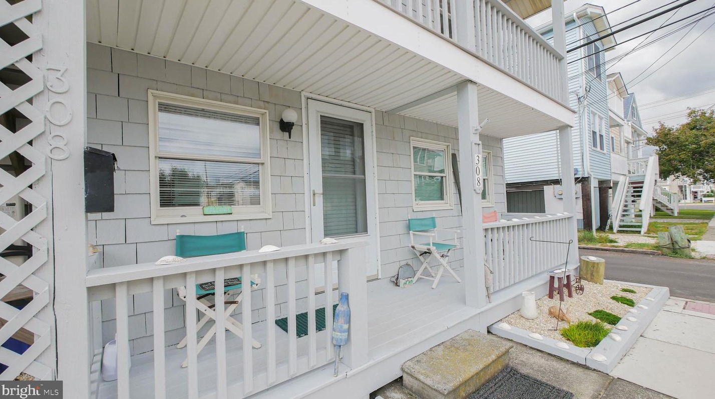 308 33rd St, Ocean City NJ  08226-2020 exterior