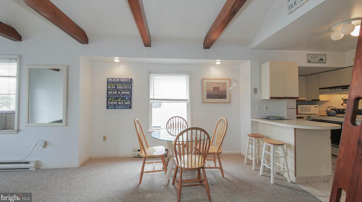 308 33rd St, Ocean City NJ  08226-2020 exterior