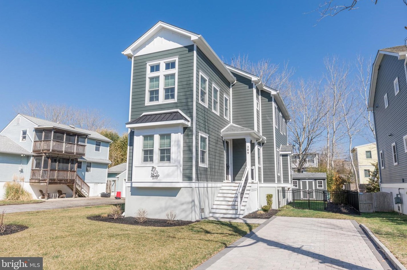209 Princeton Ave, Cape May Point, NJ 08212