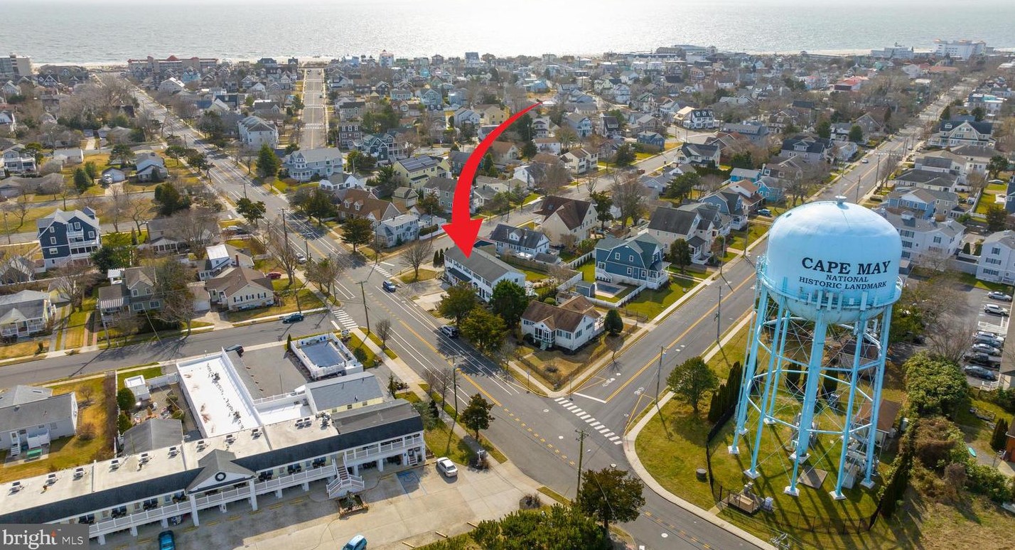 704 Madison Ave, Town Bank, NJ 08204-1717