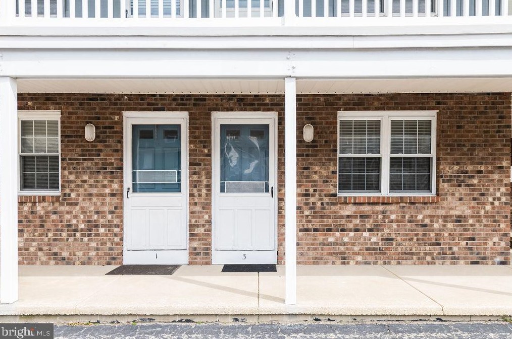825 Plymouth Pl, Ocean City, NJ 08226-3738