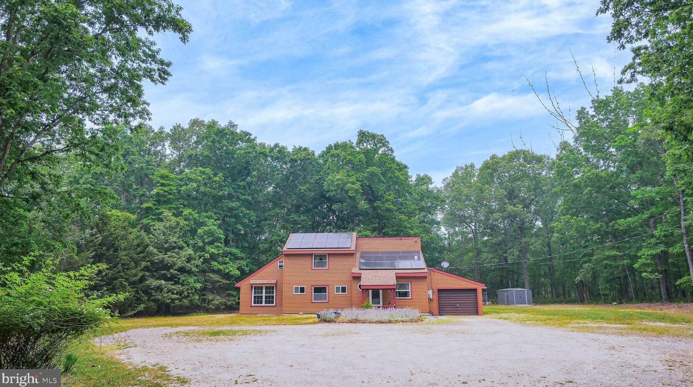 37 Homestead Rd, Belleplain, NJ 08270