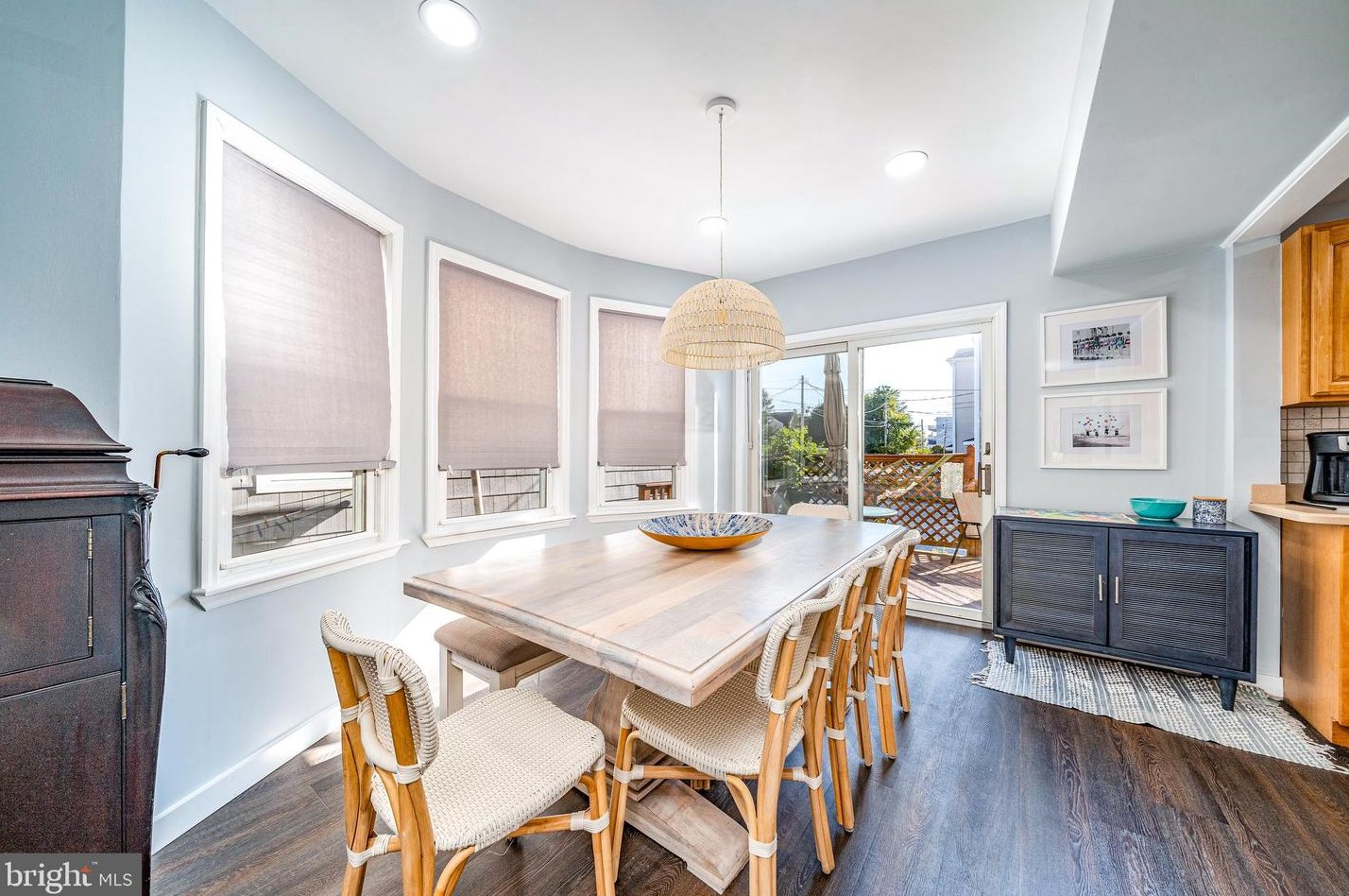 706 E 6th St, Ocean City, NJ 08226