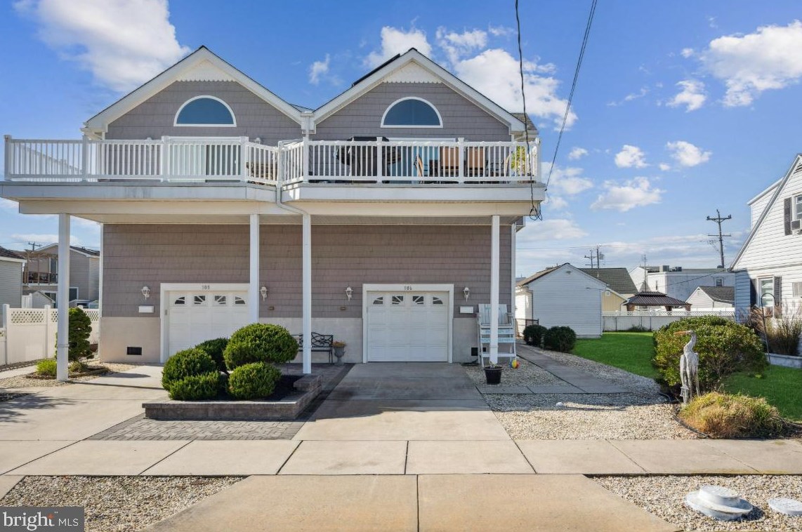 106 12th Ave, Wildwood Crest, NJ 08260-5612