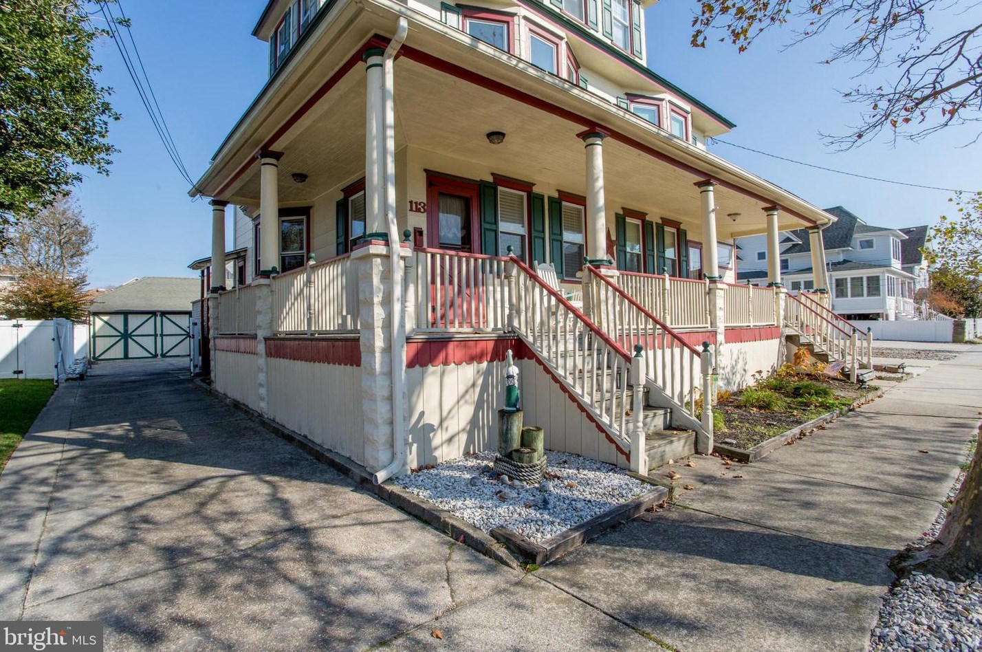 113 E Buttercup Rd, Wildwood Crest, NJ 08260