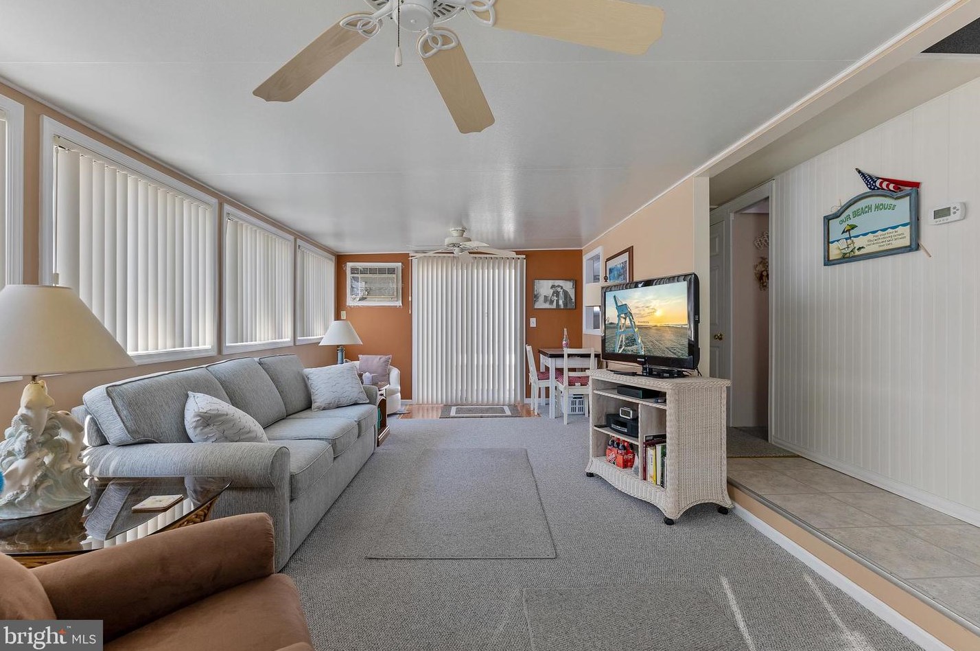 31 Leaming Ave, Wildwood Crest, NJ 08260-1440