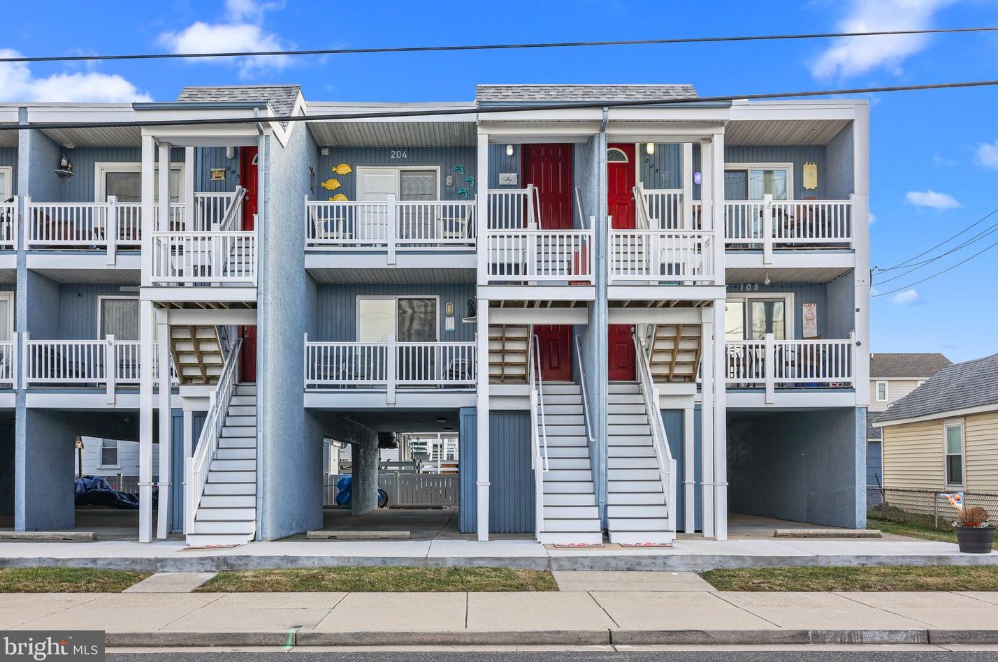 230 17th Ave, Wildwood Crest, NJ 08260-2686