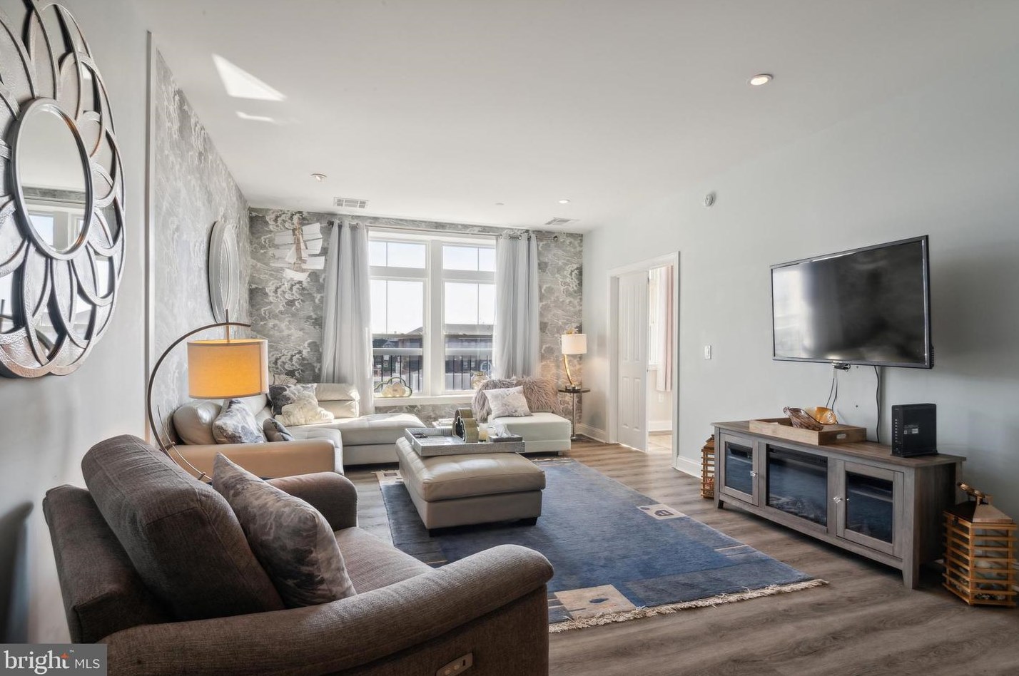 810 Asbury Ave, Ocean City, NJ 08226-3612