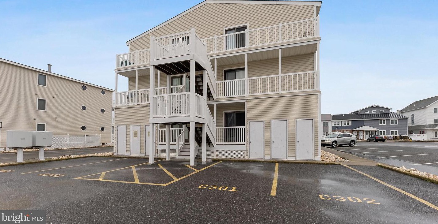261 Seabreeze Ct, Wildwood Crest, NJ 08260-6065