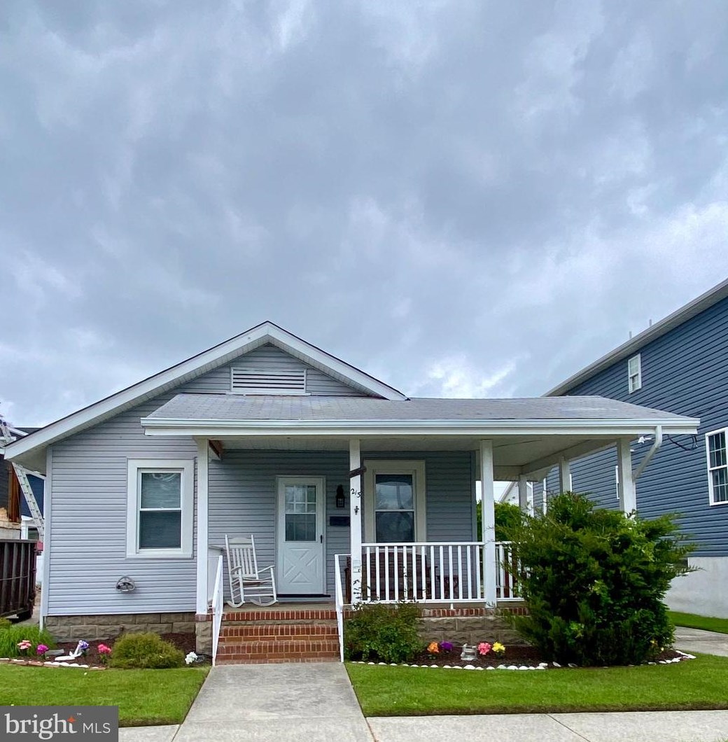 213 16th Ave, Wildwood Crest, NJ 08260-5510