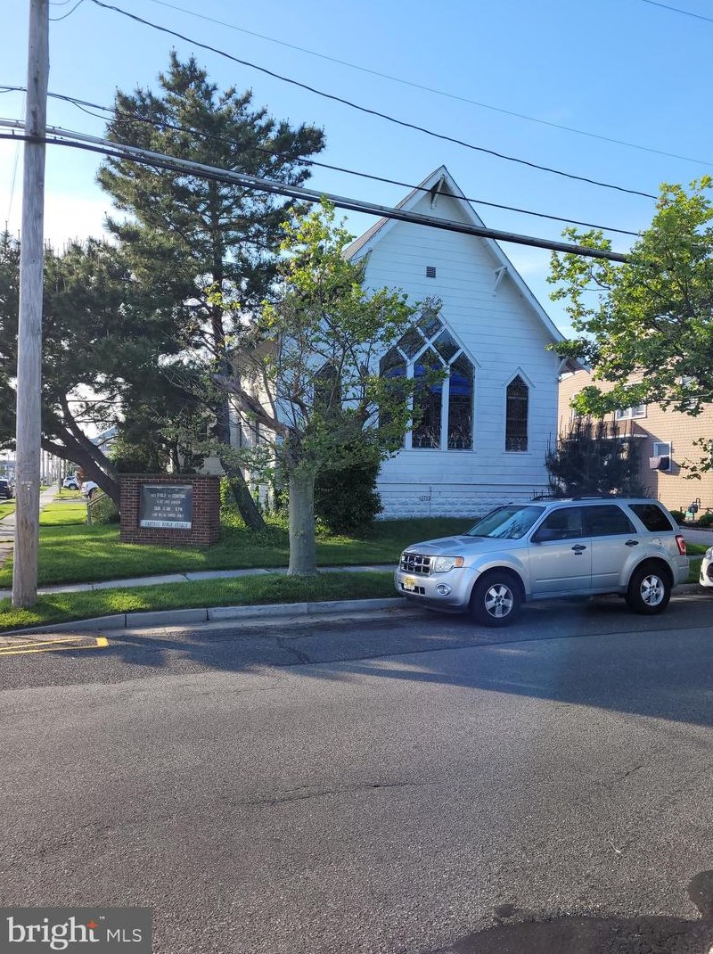 1712 Central Ave, Wildwood Crest, NJ 08260-5550