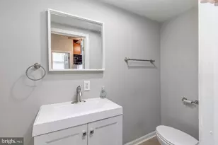 222 E Burk Ave, Wildwood, NJ 08260 - Photo 8