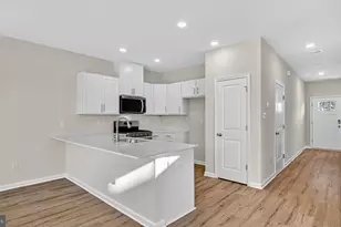 204 Bentz Ave, Villas, NJ 08251 - Photo 4