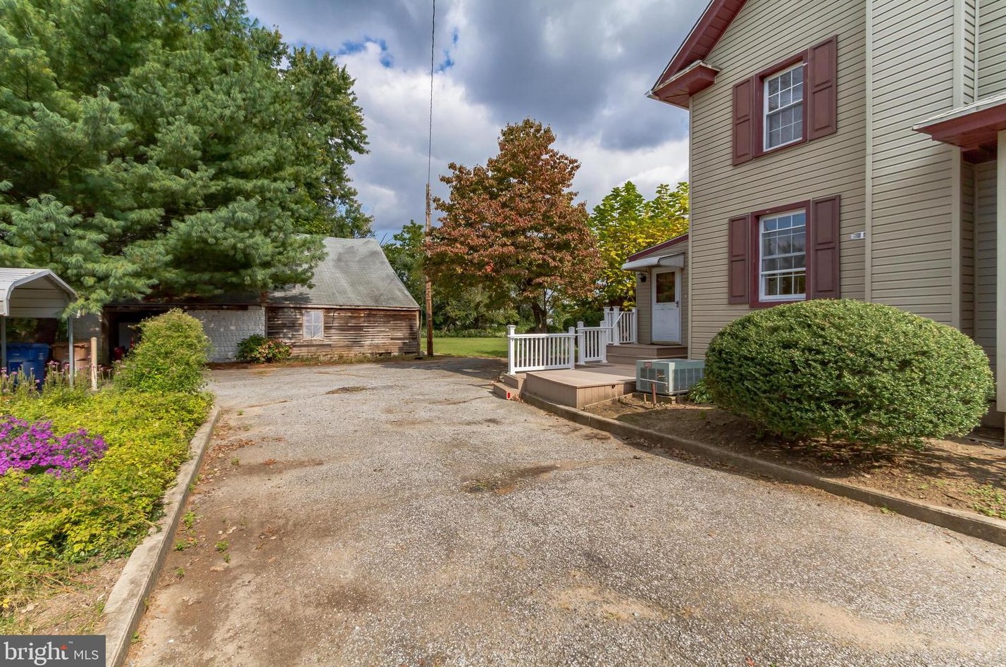 137 Repaupo Station Rd, Auburn, NJ 08085