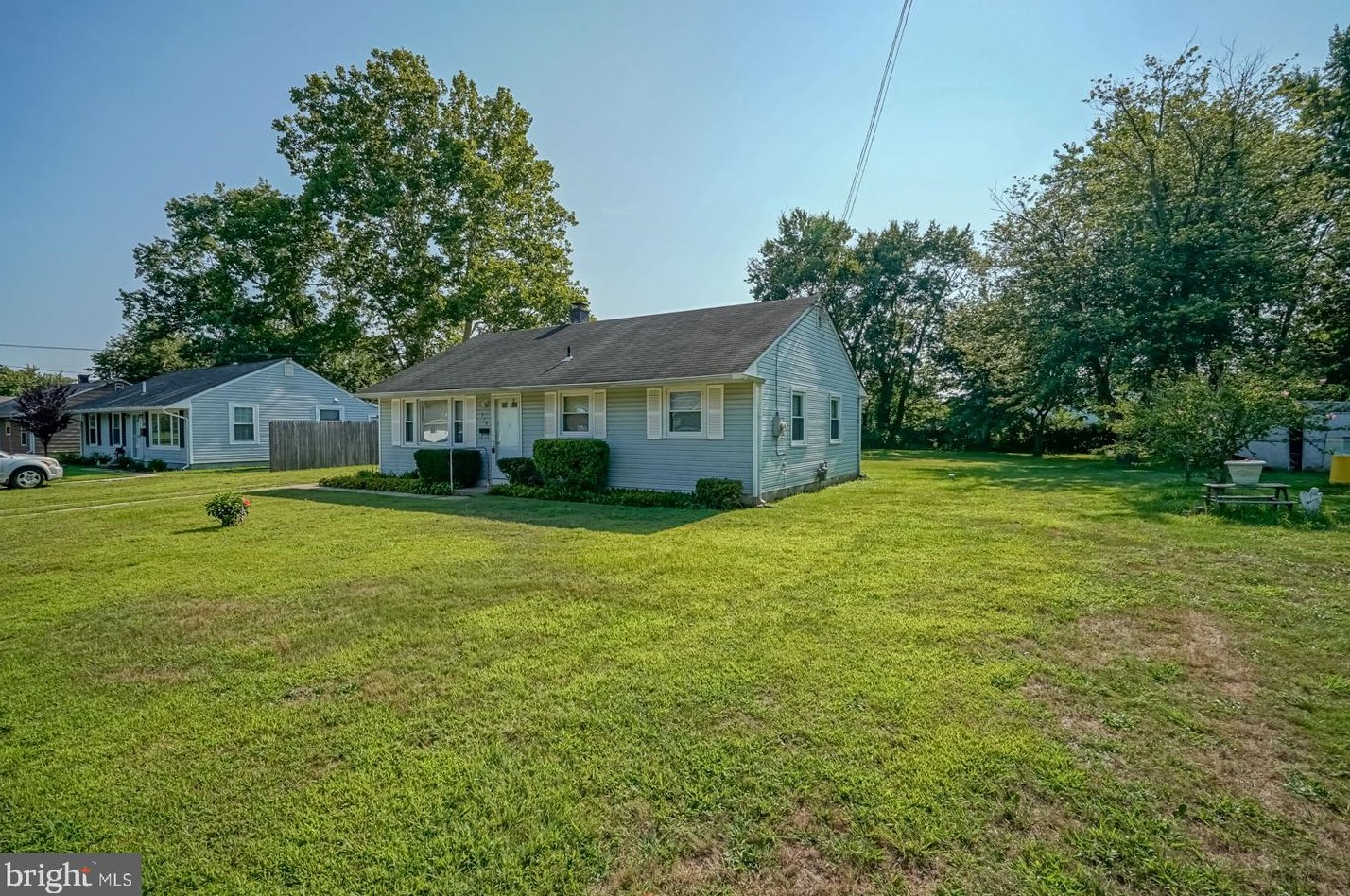 110 James Pl, Clayton, NJ 08312-1248