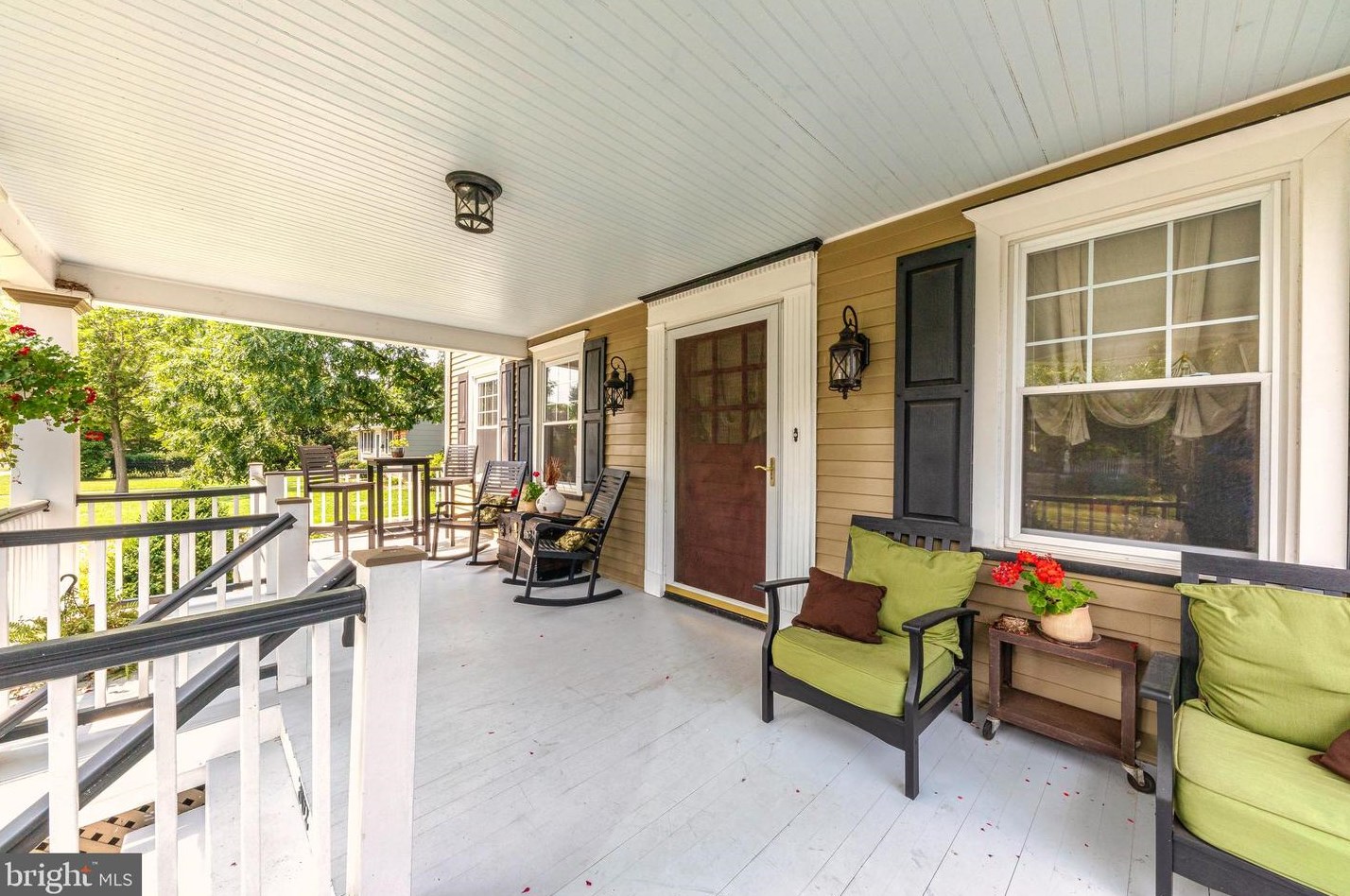 302 Lake Ave, Pitman, NJ 08071-1318