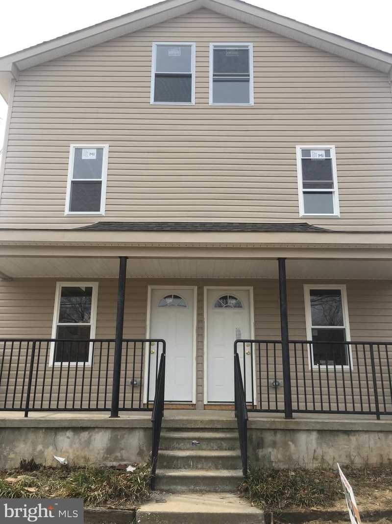 39 Academy St, Aura, NJ 08028-1910