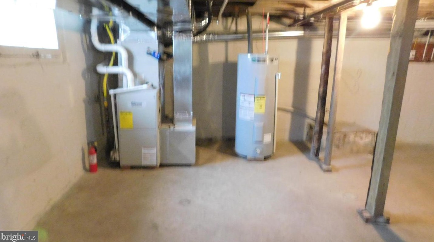 145 Stanger Ave, Aura NJ  08028-3402 exterior