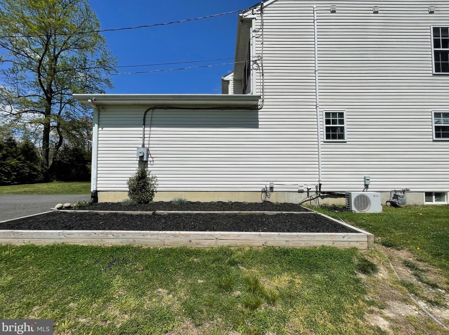 505 Spruce St, Aura NJ 08028-3346 exterior