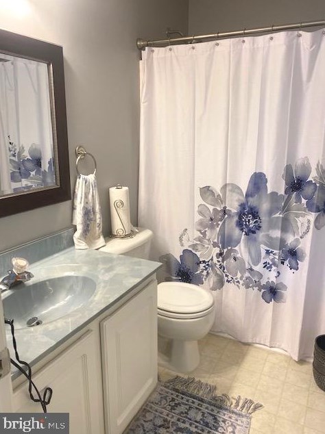 751 Elmhurst Pl, Aura NJ  08028-3013 exterior