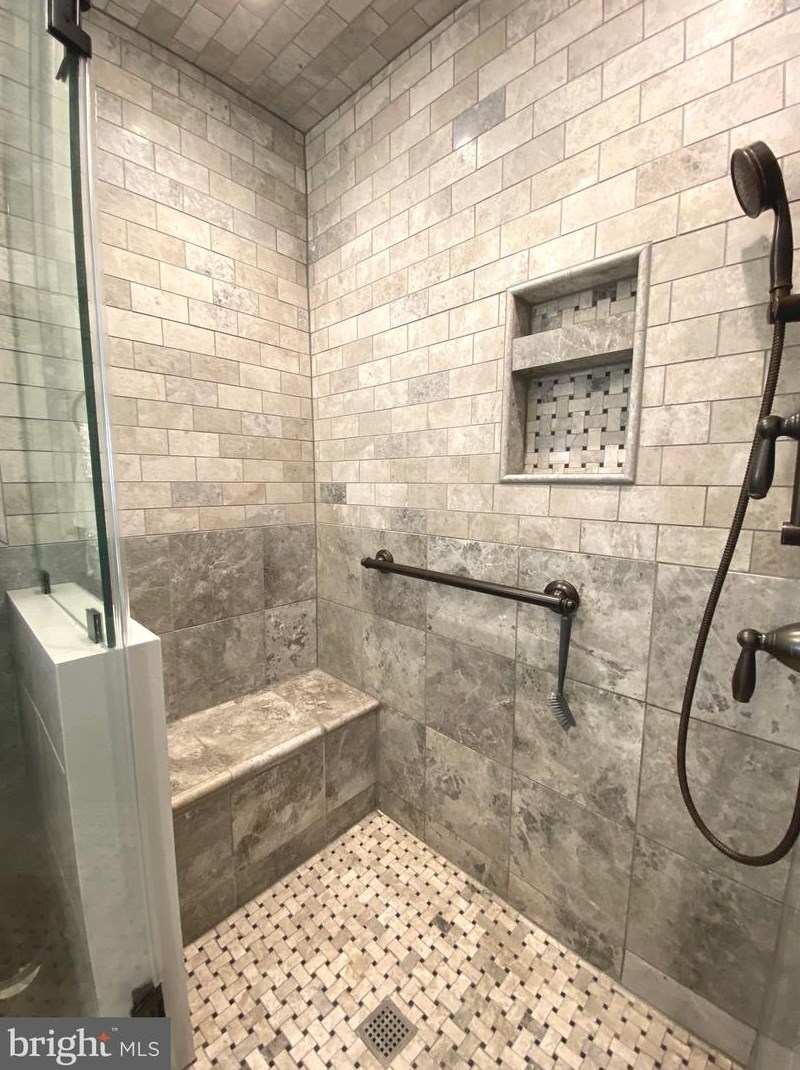 751 Elmhurst Pl, Aura NJ  08028-3013 exterior