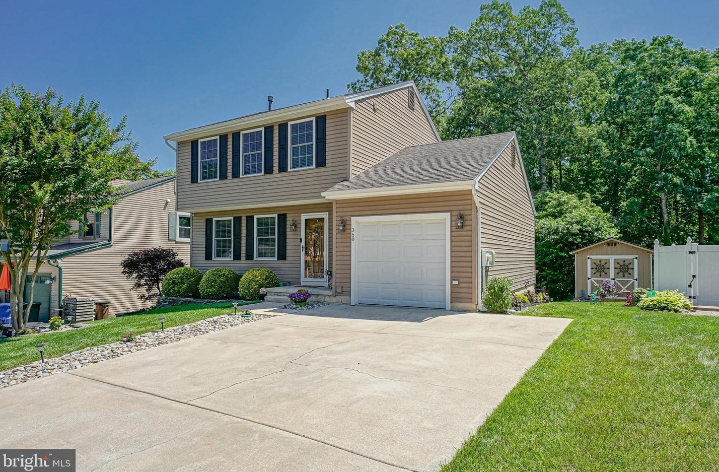 350 Whethersfield Dr, Aura, NJ 08028-9639